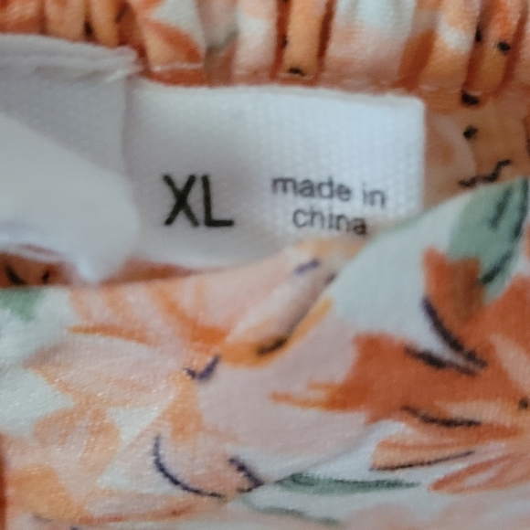 New All in Favor Size XL Floral Pleat Bodice Tiered Sundress Orange Floral - Picture 11 of 12